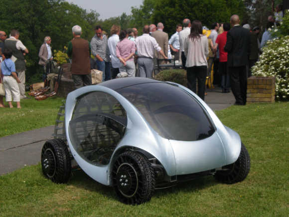 Car that can folds itself set to go on sale!