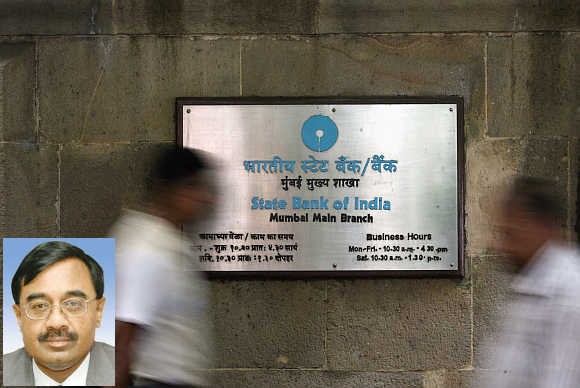 S Viswanathan, inset. State Bank of India branch in Mumbai.