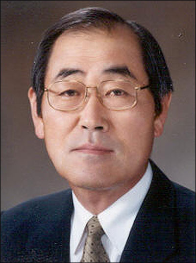 Yun Jong-Yong.
