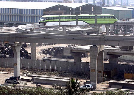 Mumbai monorail service enters trial phase.