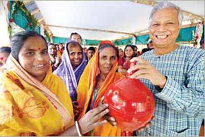 Why Yunus likes to be known as promoter of 'social business'