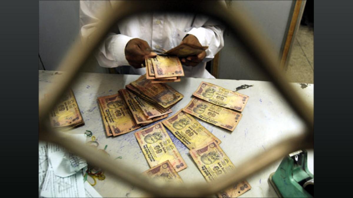 Rupee Rises 8 Paise vs Dollar: Crude Oil, Iran-Israel