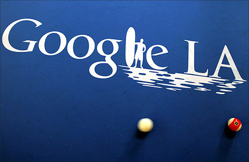 Google LA logo.