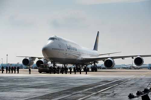 Sneak Peek: Lufthansa brings the new B747-8 aircraft to India