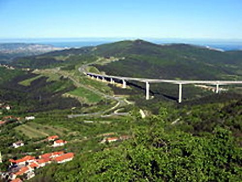 Crni Kal Viaduct on the A1 motorway.