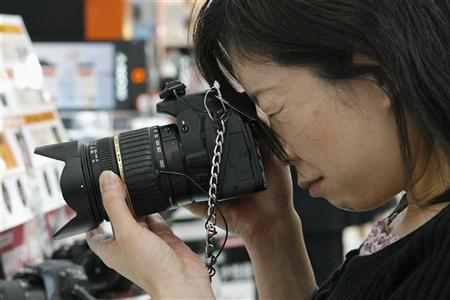 A photographer can earn anything between Rs 500 to Rs 5,000 a day