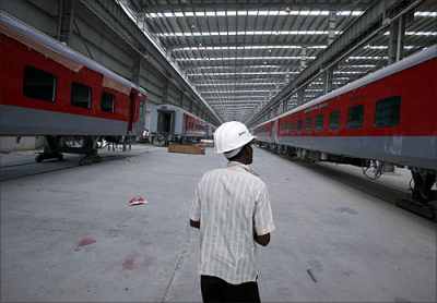 Rail Budget: Railways to borrow Rs 15,000 cr in 2012-13