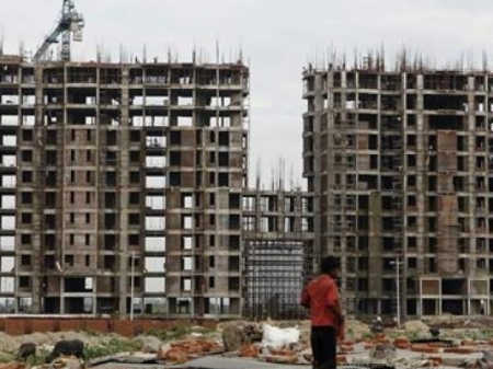 DLF's large cashflow shortfalls is a negative for the company, says an analyst.