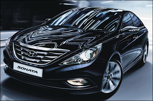 The stunning 2012 Hyundai Sonata at Rs 18.5 lakh