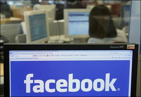 Don't demand passwords of jobseekers: Facebook warns employers