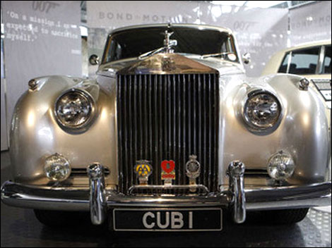Rolls-Royce Silver Cloud car from 'A View To A Kill'.