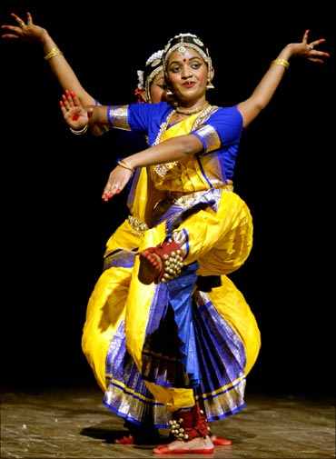 Bharatanatyam dancers in Chennai