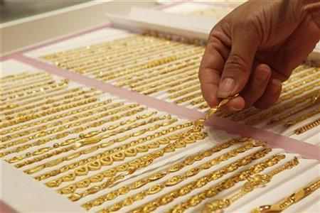 India's gold demand dips 29% to 207.6 tonne