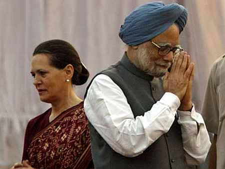 Congress President Sonia Gandhi and Prime Minister Manmohan Singh.