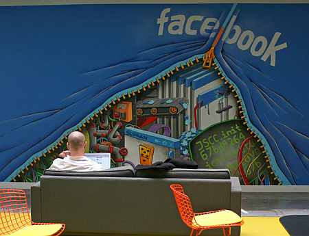 Facebook gets ready for IPO, sets price range at $28 to $35