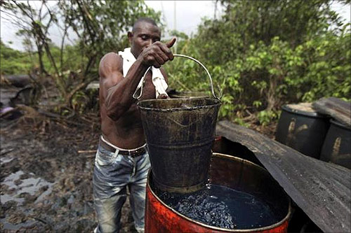 How thieves steal crude oil in Nigeria