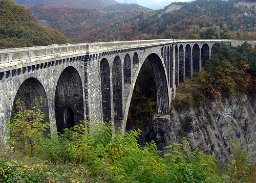 Roizonne Viaduct.