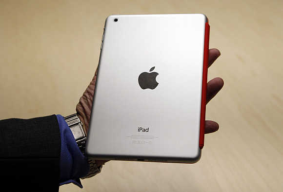 Apple to replace iPad 2 with upgraded iPad4