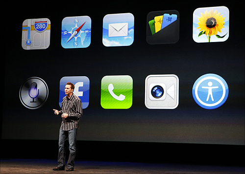 Scott Forstall, senior vice president of iOS Software at Apple Inc, speaks about iPhone5 apps during Apple Inc.'s iPhone media event in San Francisco, California.