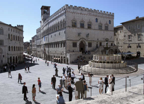 A view of Priori Palace and Maggiore fountain in downtown Perugia, Italy.