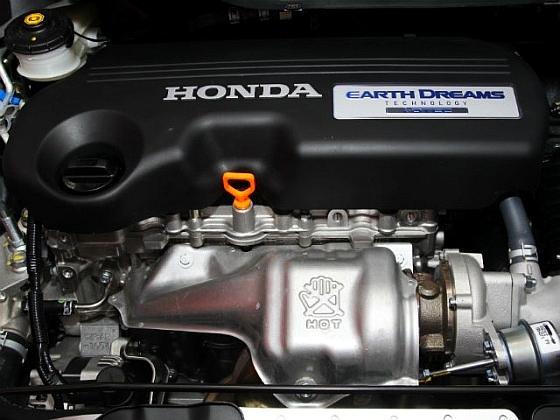 Honda Amaze engine is developed on its Earth Dreams Technology.