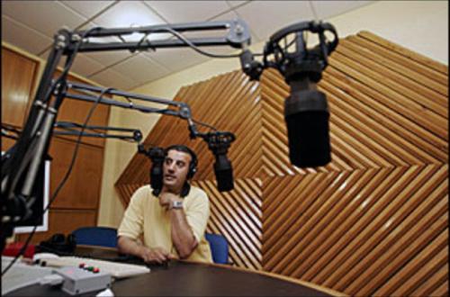 Why e-auction of radio stations may hamper the industry
