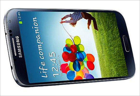 Reviewers worldwide give thumbs down to Galaxy S4