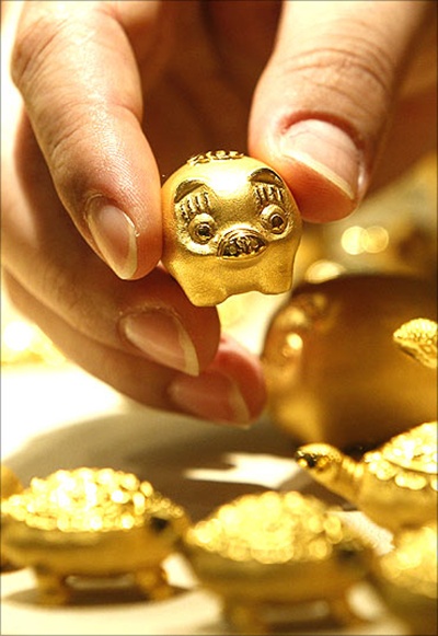 Global gold demand fell 15% in 2013 