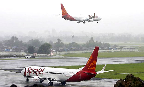 SpiceJet checks on 'sick' crew, finds them not at home 