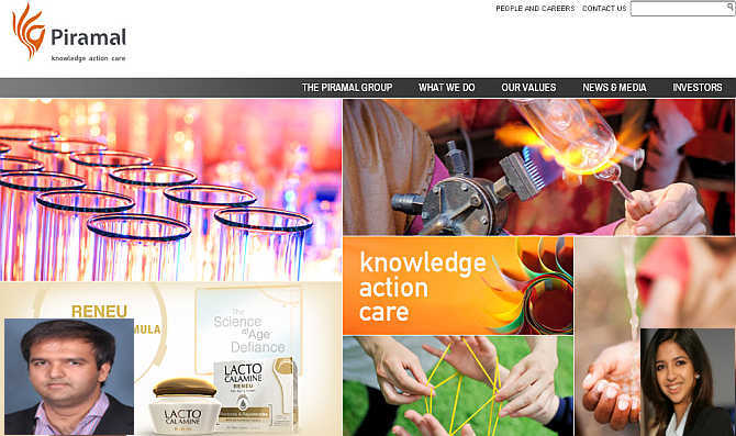 Homepage of Piramal Group. Inset, Anand, left, and Nandini, right.