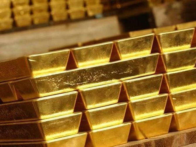 Should you sell gold now or wait?