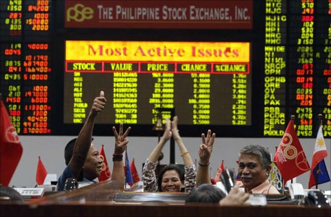 Traders at the Philippines stock market.