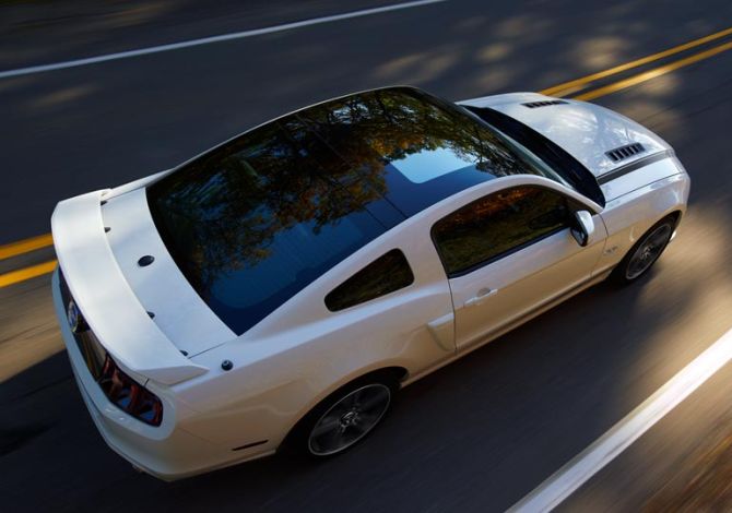 2015 Ford Mustang: Redefines muscle cars
