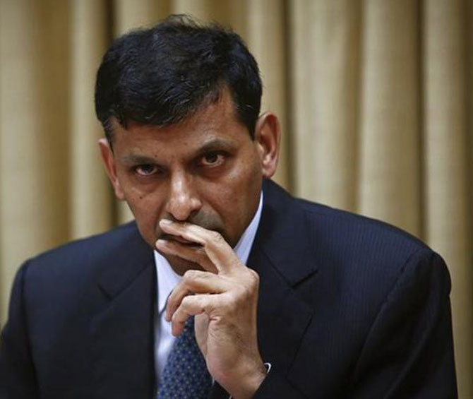 Rajan says inflation limiting RBI's ability to boost growth.