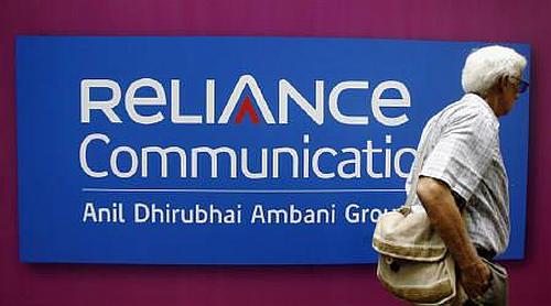 Lenovo has partnered Reliance Communications for dual sim phones that work on GSM as well as CDMA networks.