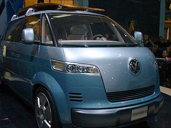 2001 Volkswagen Microbus.