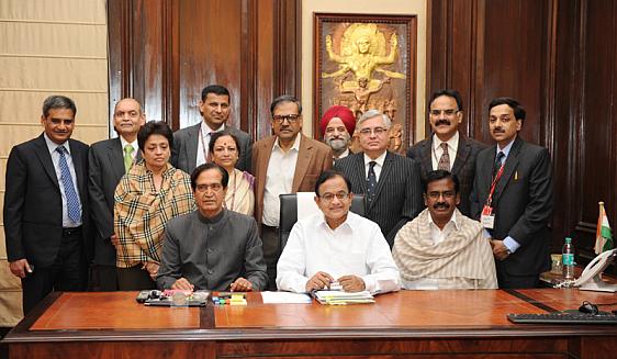 Union Finance Minister, P Chidambaram with Ministers of State for Finance, Namo Narain Meena and S.S. Palanimanickam and the Budget team.