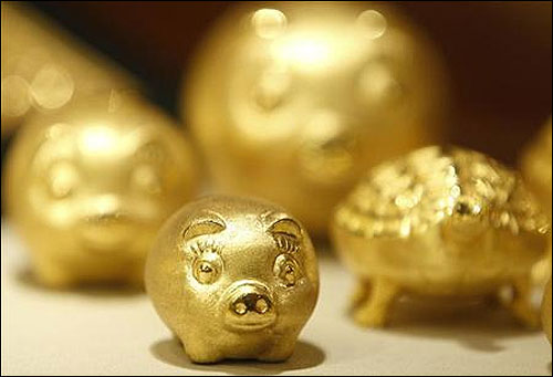 Gold may lose sheen in year 2013
