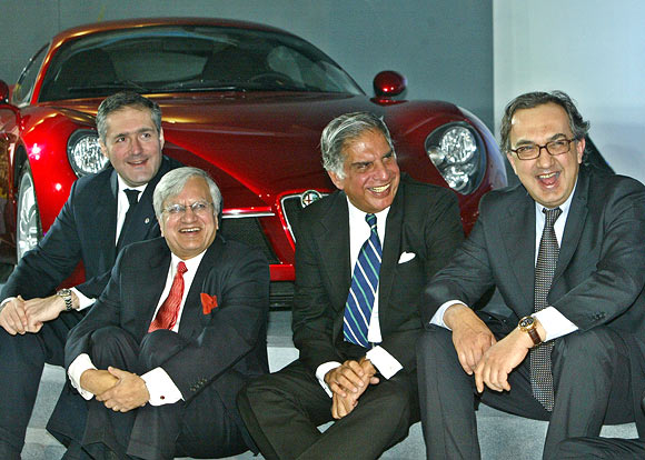 Sergio Marchionne, right, Fiat chief executive, Ratan Tata, second right, Ravi Kant, second left, then managing director, Tata Motors, and Alfredo Altavilla, then CEO, Tofas, after unveiling a Fiat car at the 8th Auto Expo in New Delhi.
