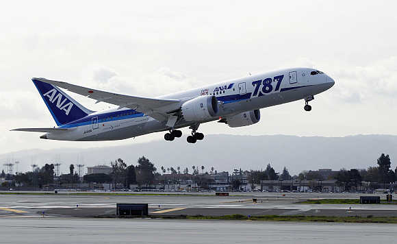 An All Nippon Airways Boeing 787 Dreamliner takes off in San Jose International Airport for Tokyo in San Jose, United States.