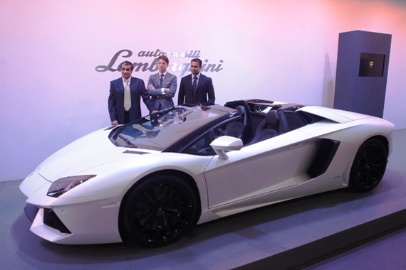 From L to R: Mohan Mariwala, managing director, Auto Hangar (India) Pvt. Ltd., Andrea Baldi, sales manager, South East Asia and Pacific, Automobili Lamborghini S.p.A and Pavan Shetty, head of operations, Lamborghini India posing with the Aventador LP 700-4 Roadster.
