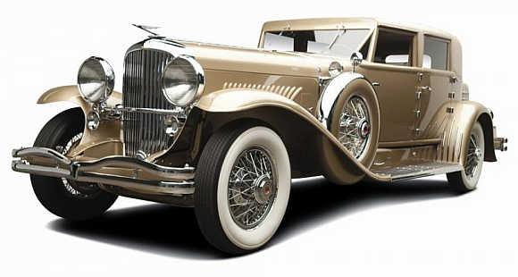 1934 Duesenberg was sold for $1.43 million.