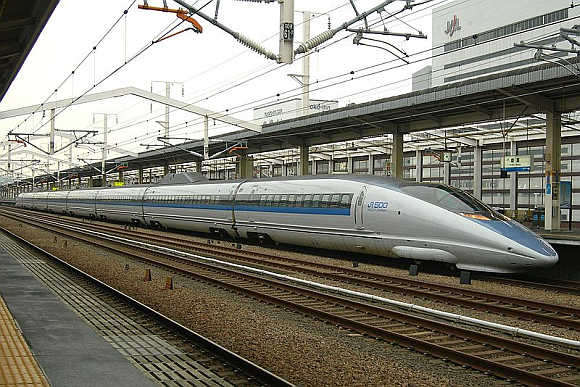 Shinkansen 500.