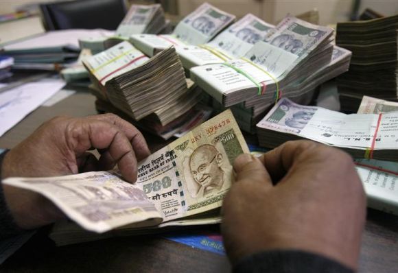India looks to US in struggle to boost FDI, revive rupee