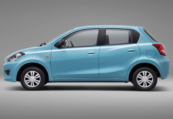 Nissan unveils Datsun 'Go', to be priced below Rs 4 lakh
