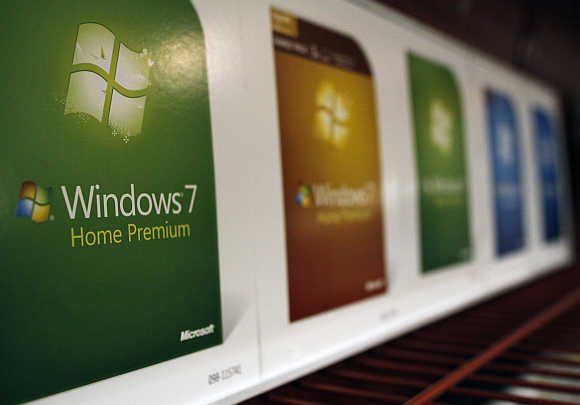 Windows 7 upgrades are displayed in New York.