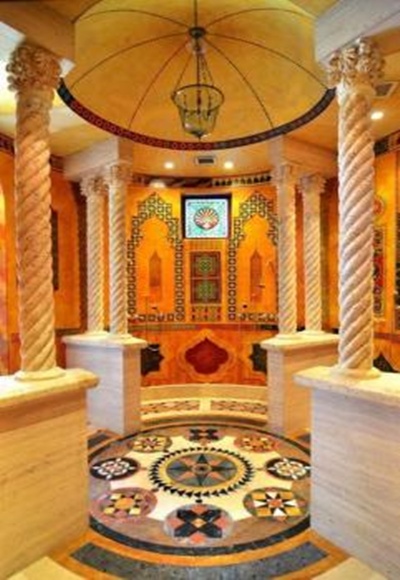 The interiors of the bathroom of the Moroccan Suite resembles a palace. 