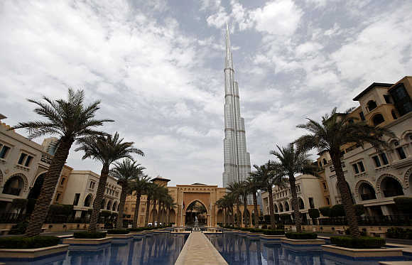A view of Burj Khalifa from Al Qasr Hotel in the Old Town in downtown Dubai, United Arab Emirates.