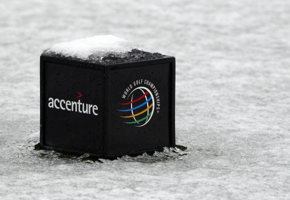 Accenture cuts full-year outlook as consulting slows further
