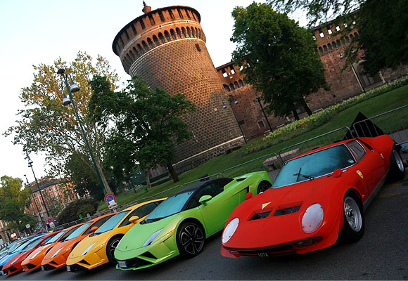 Lamborghini cars set for the Grand Tour.
